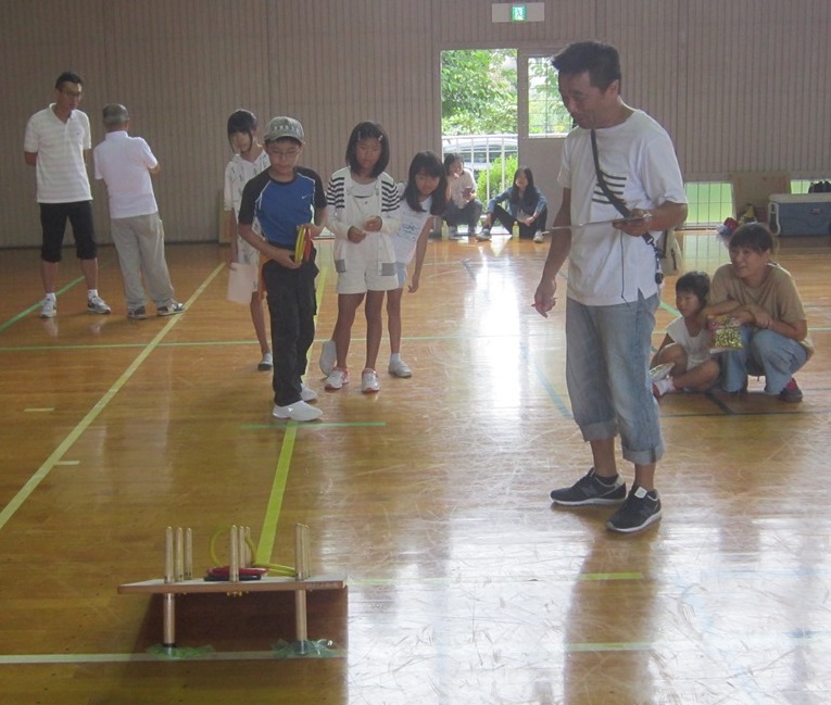 輪投げ競技中