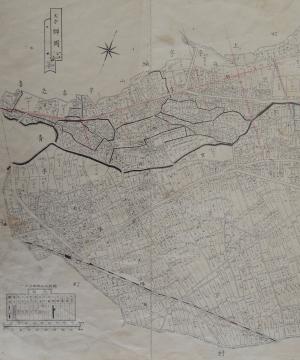「霞村土地法典」 昭和10年4月5日発行　非売品 ：地番（住所）とその土地の面積（たぶん坪数）が記載されている今の住宅地図みたいなもので、配布されているので旧家には残っていると思われます。  ※青梅市自治会連合会第八支会　創立50周年記念誌 （2016年発行）p.52「霞村土地法典」より抜粋